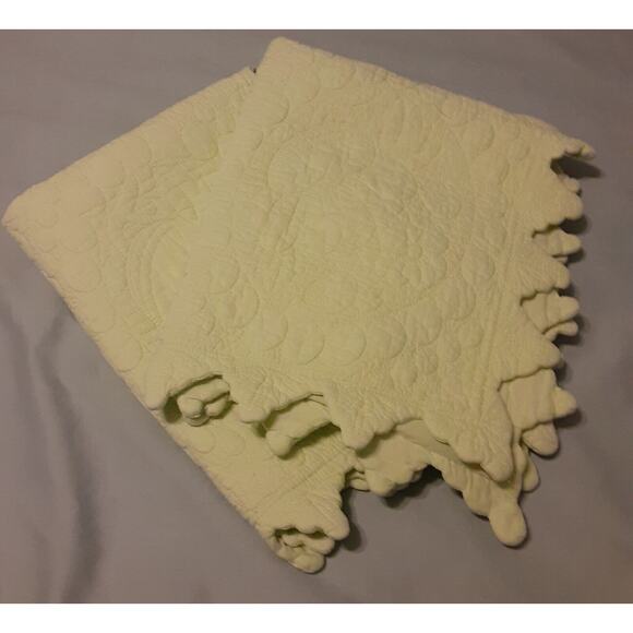 Vintage Matelasse Spring Green Tie Back Pillow Shams X2 - Picture 3 of 8